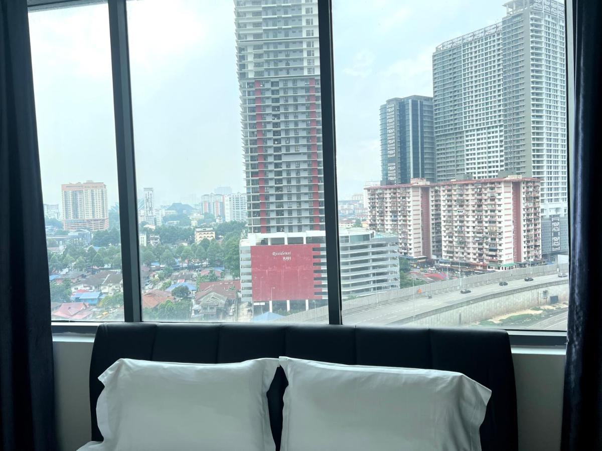 Summer Suites Klcc By Whollmark Kuala Lumpur Luaran gambar
