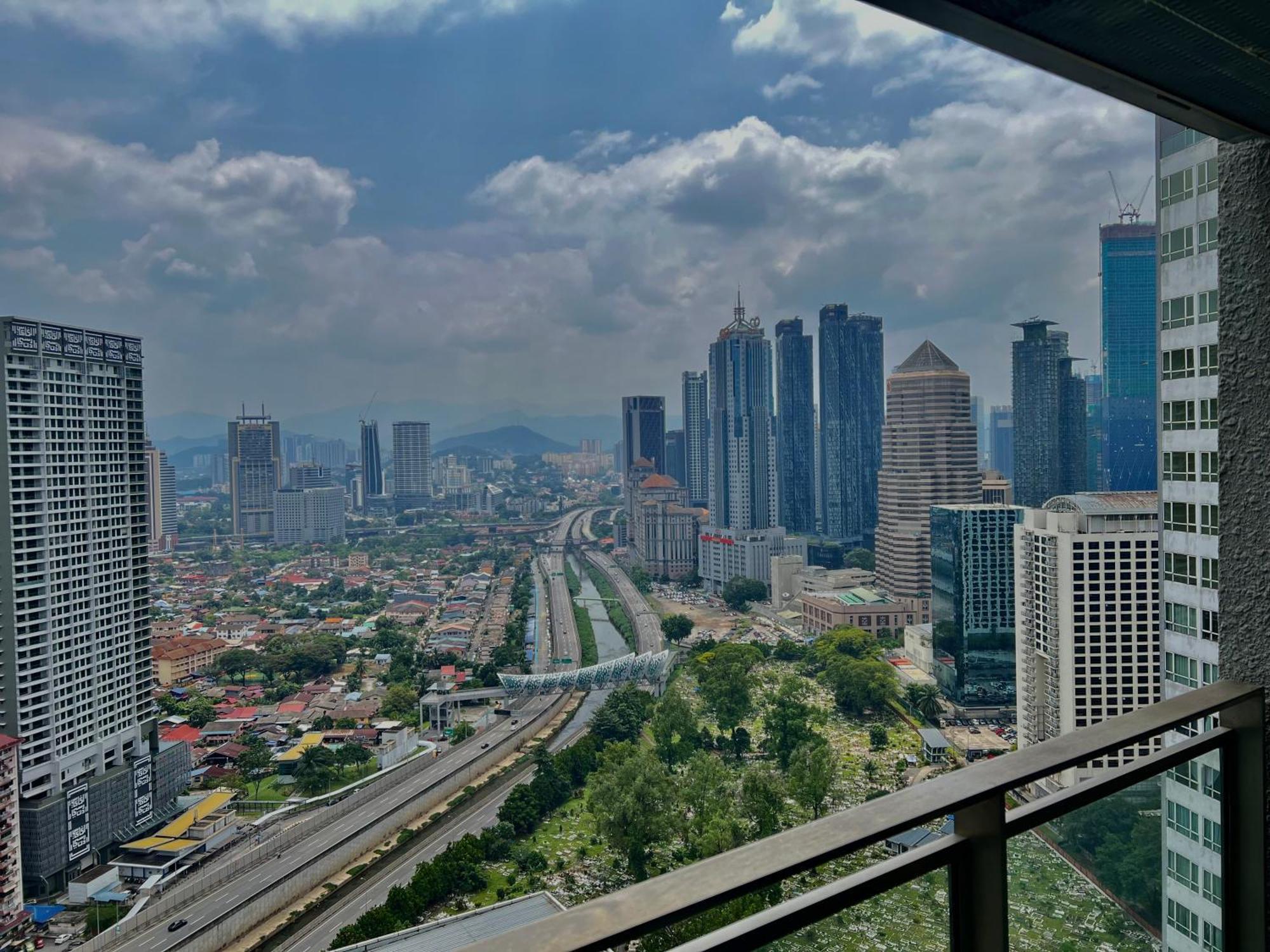 Summer Suites Klcc By Whollmark Kuala Lumpur Luaran gambar