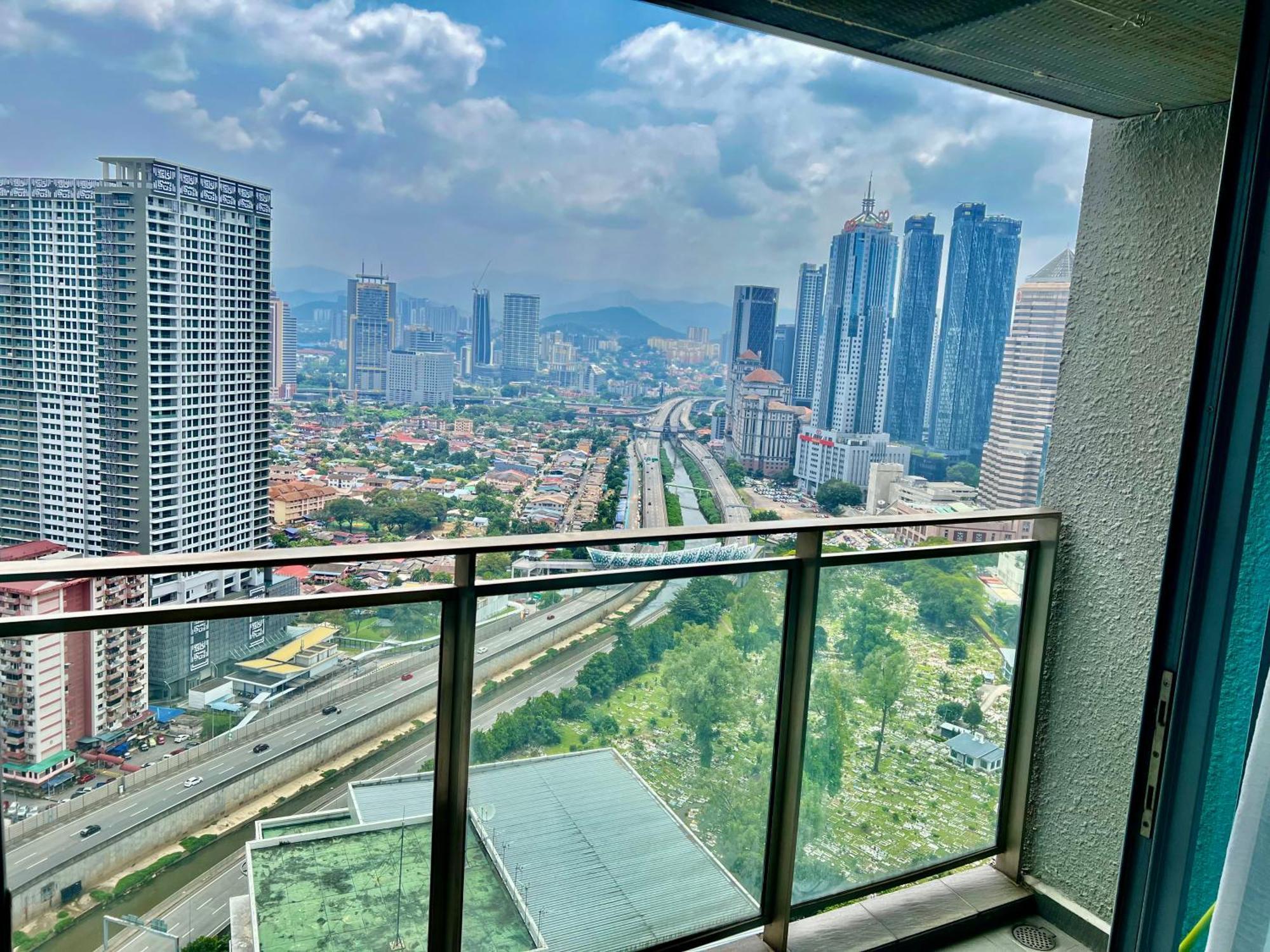 Summer Suites Klcc By Whollmark Kuala Lumpur Luaran gambar